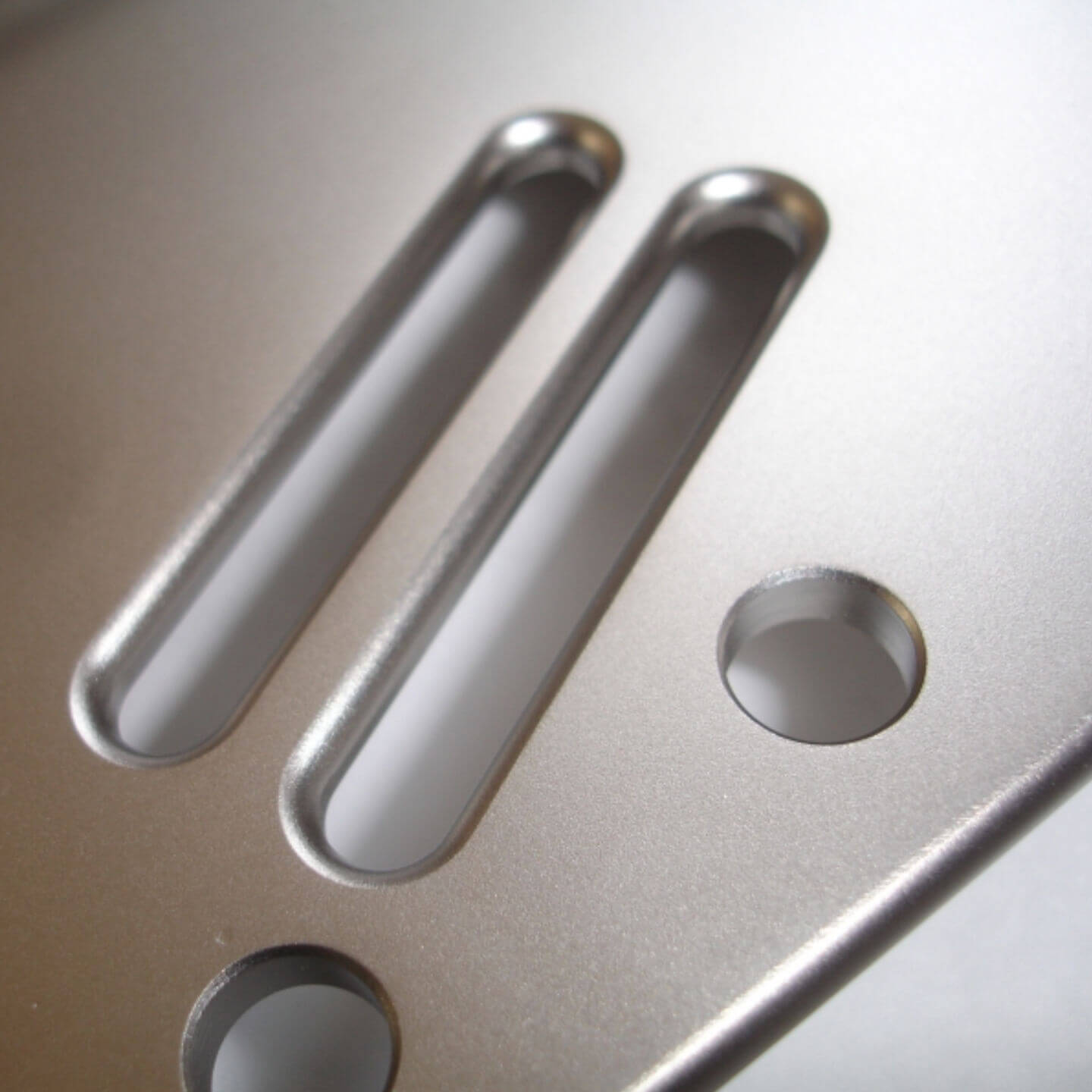 Heser Backplate 6 mm Standard Größe